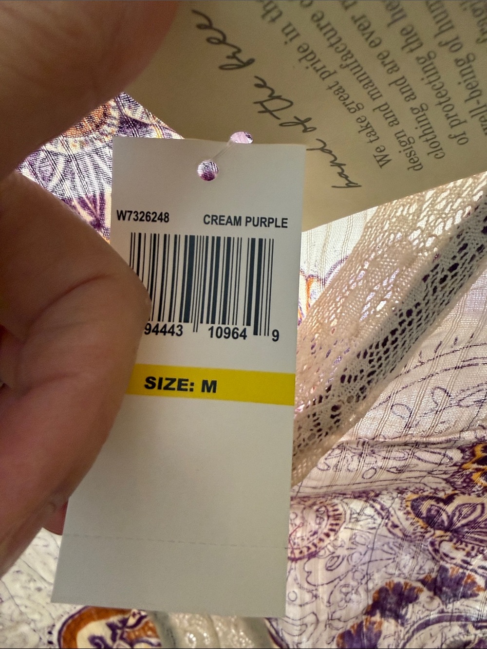 Paisley Lace-Trim Cropped V-Neck Top in Purple & Cream - Picture 5 of 6